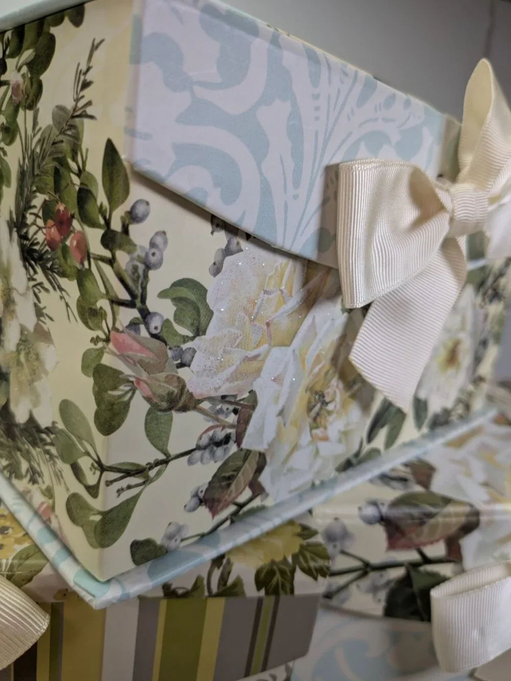 (4) Decorative Storage Gift Boxes Bundle Waverly Floral & Tina Higgins Altered